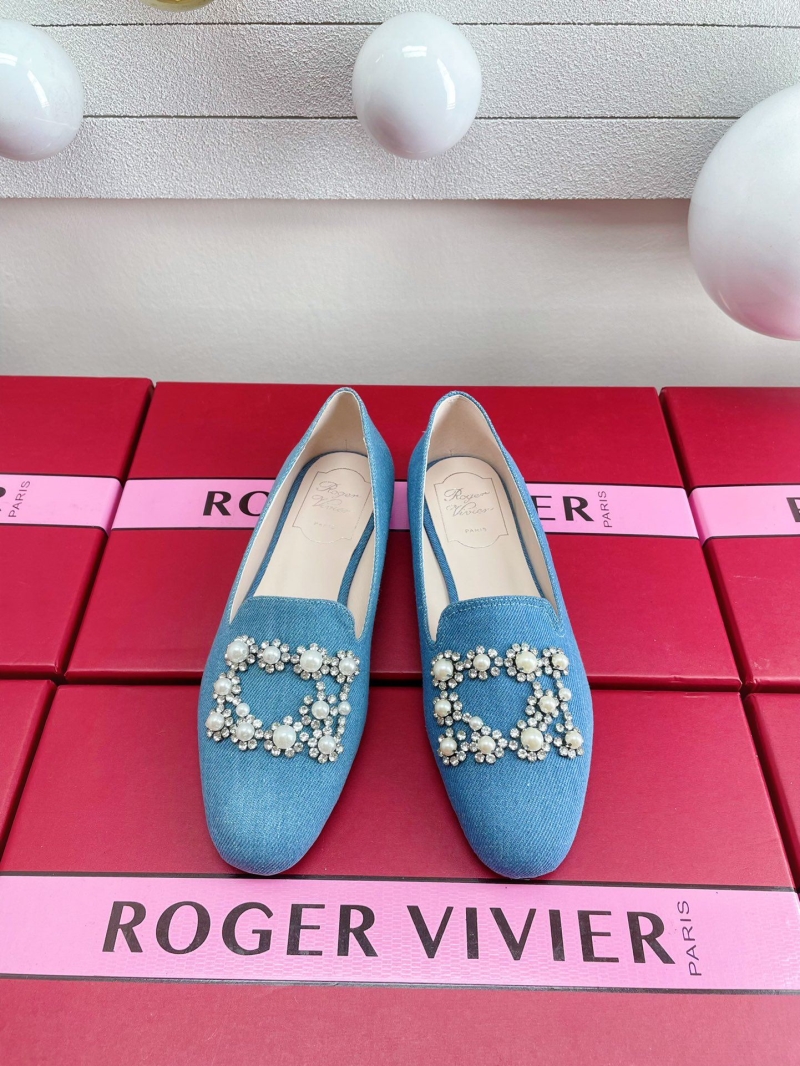 Roger Vivier Flat Shoes